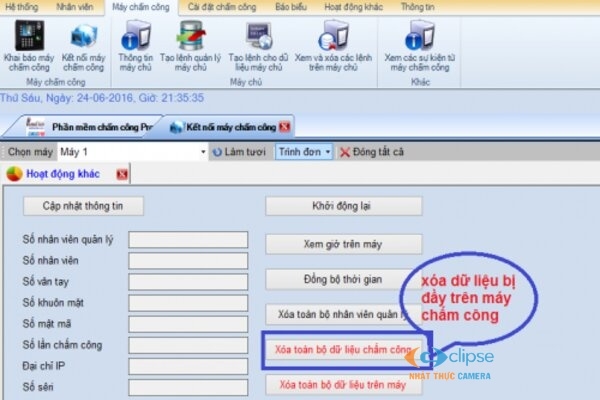 cách xóa dữ liệu trên máy chấm công bị đầy