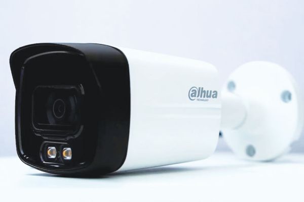 Mua camera Dahua 1239TLMP-LED tại Nhật Thực Camera 