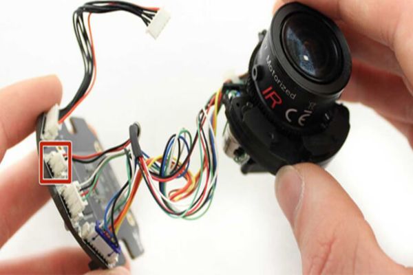 Camera Dahua bị mờ do ống kính nằm ngoài tiêu điểm 