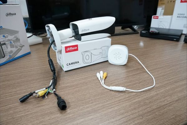 Lắp mic cho camera Dahua 