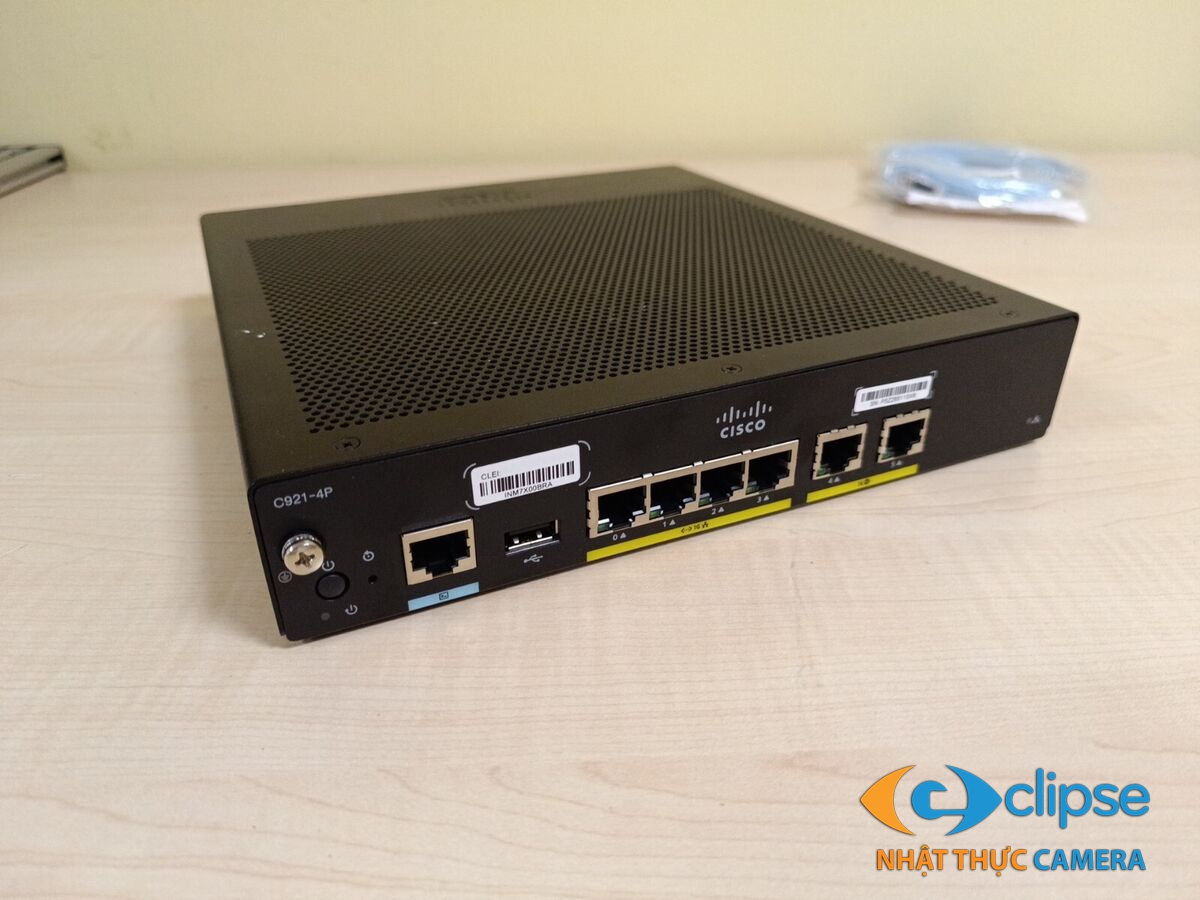 Thiết bị định tuyến CISCO C921-4P